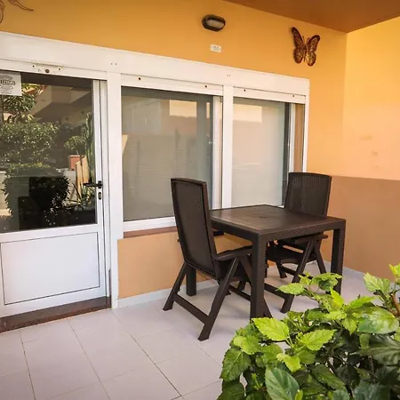 Vistas 3 Apartament *