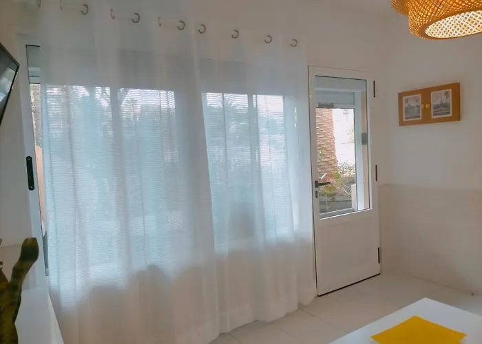 Vistas 3 アパート *